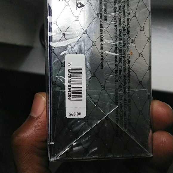 Perfume - Picture 2 of 2